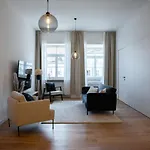 Maximilianstrasse Apartment *