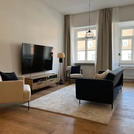 Maximilianstrasse Apartment